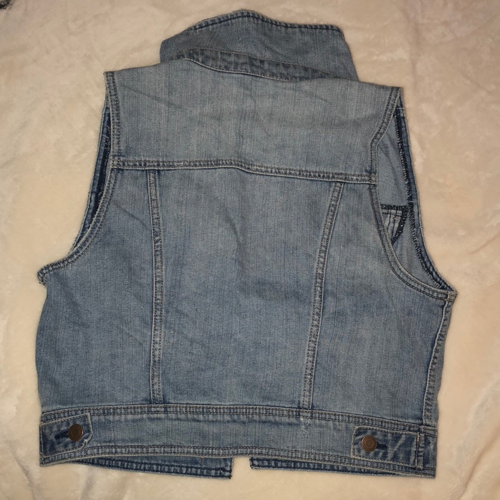 American Eagle Denim Vest View 2